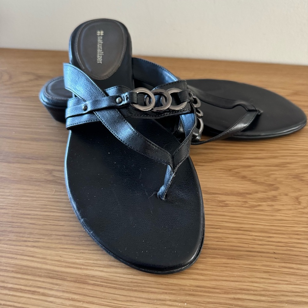 Naturalizer Black Leather Sandals